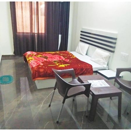 A Premium Hotel Sheeva Inn Near Temple - Fully Air Conditioning - Best Hotel Kankhal Buitenkant foto