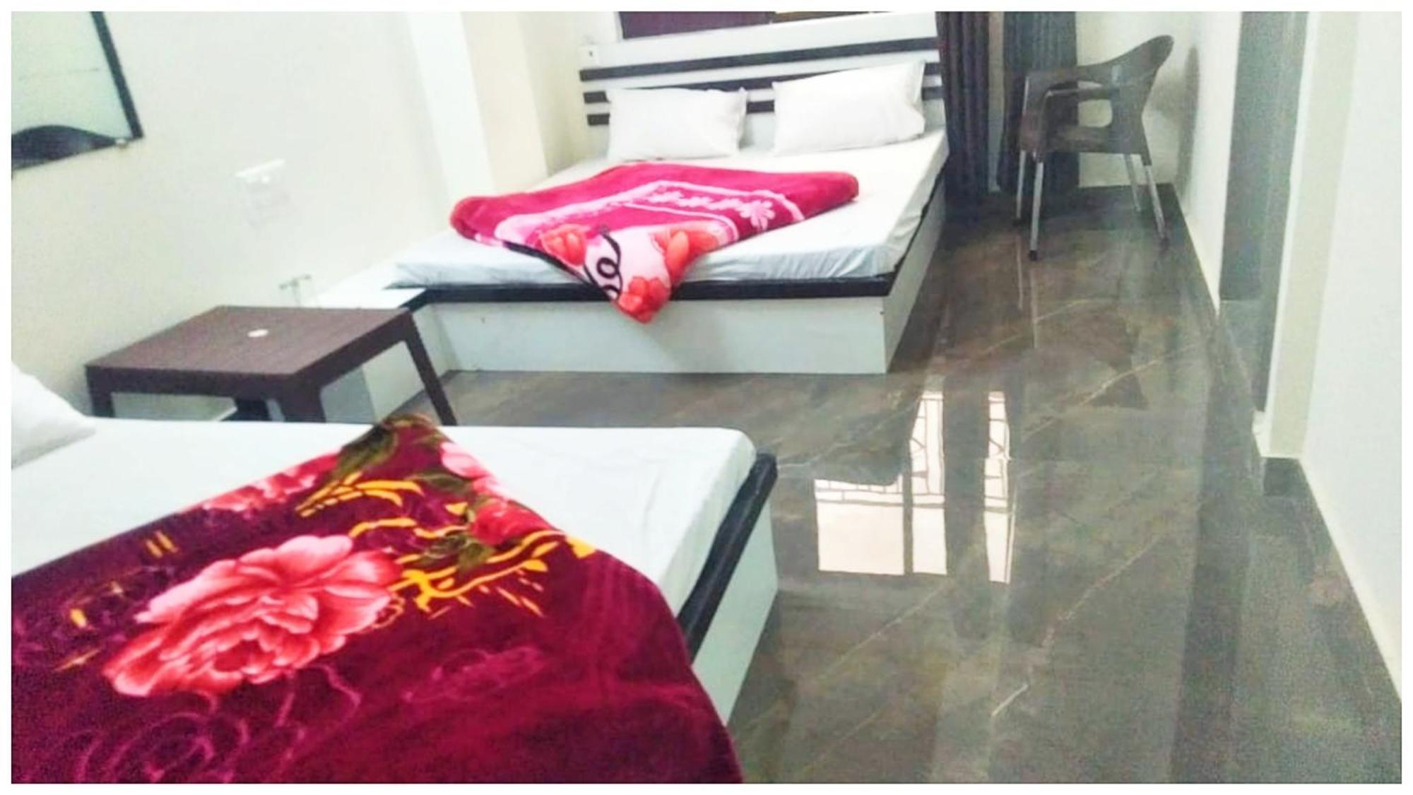 A Premium Hotel Sheeva Inn Near Temple - Fully Air Conditioning - Best Hotel Kankhal Buitenkant foto