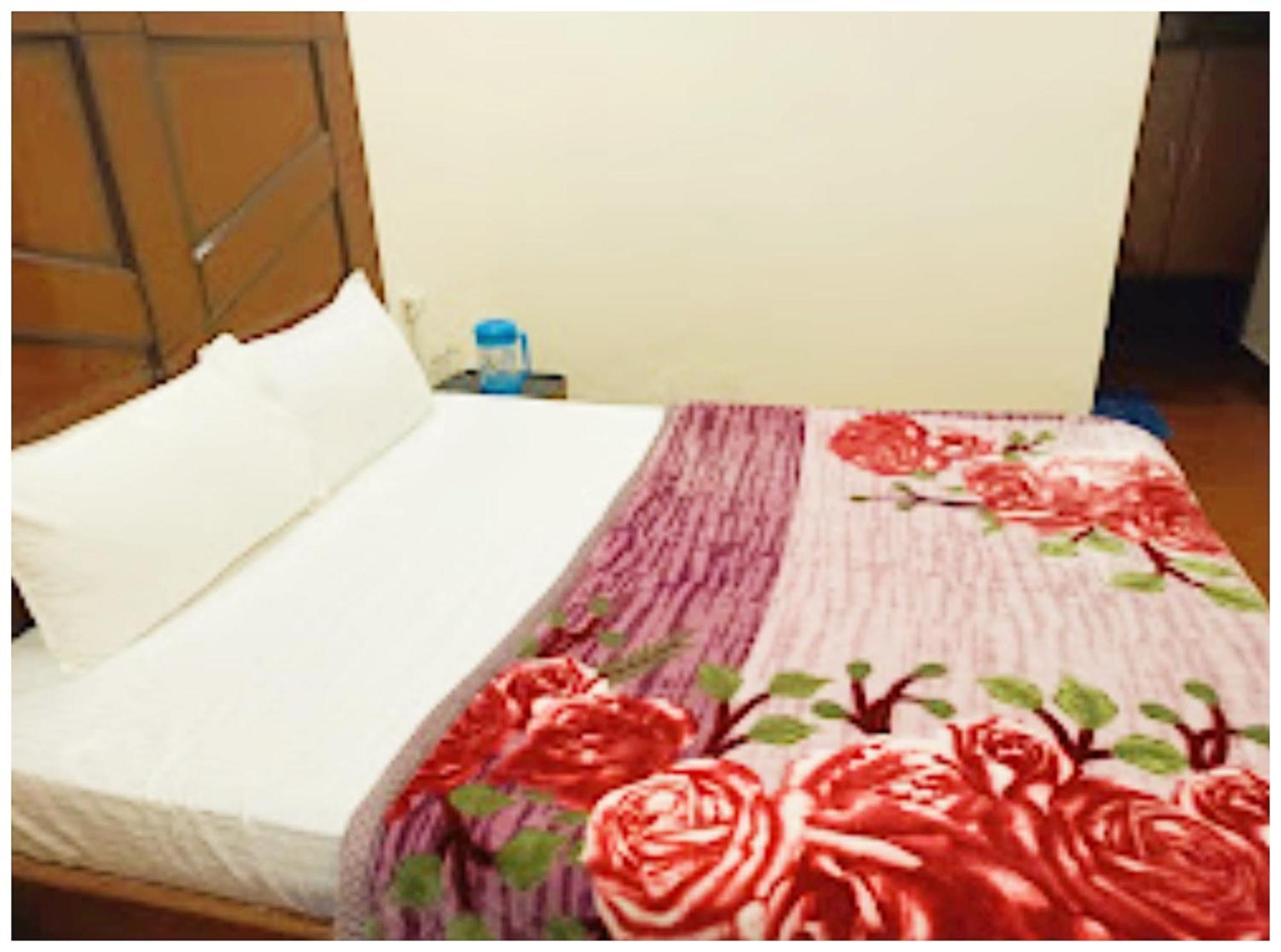 A Premium Hotel Sheeva Inn Near Temple - Fully Air Conditioning - Best Hotel Kankhal Buitenkant foto